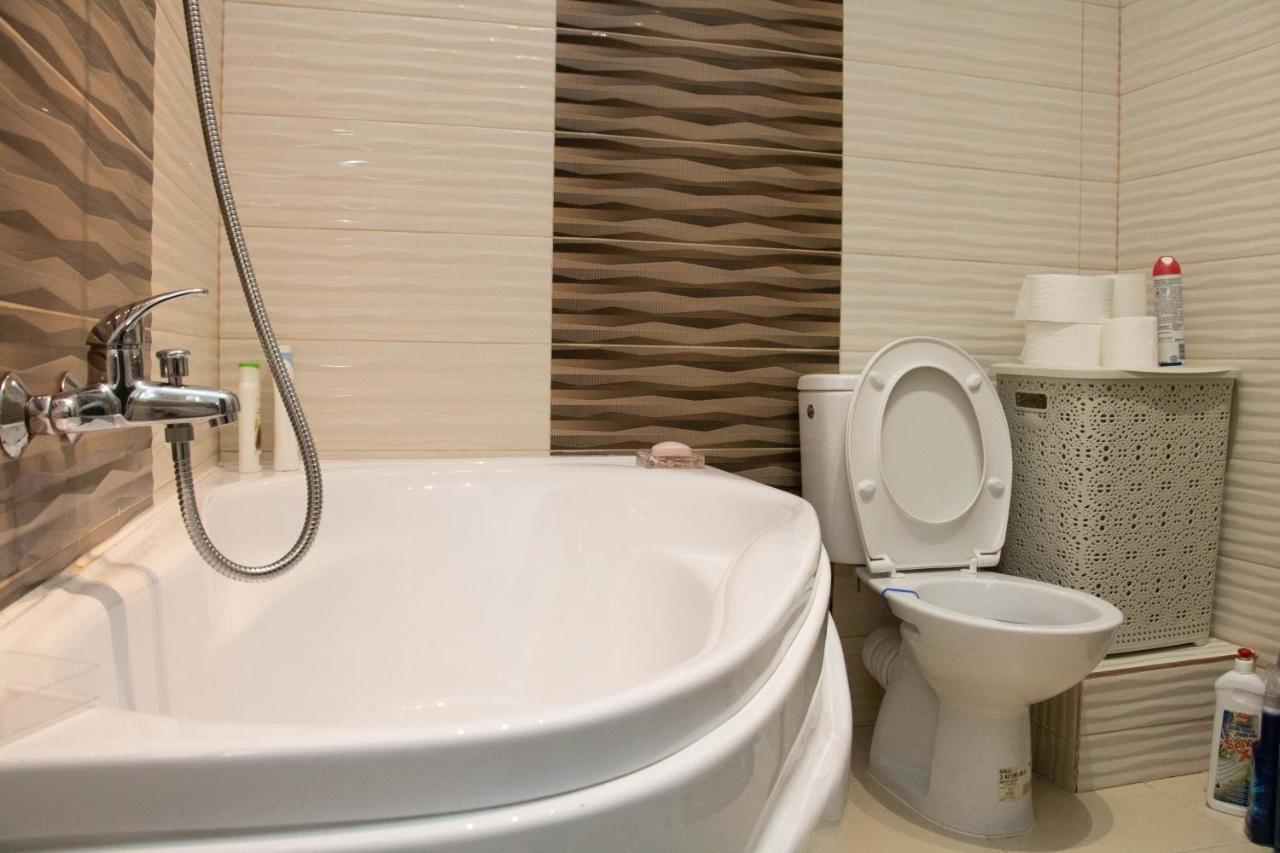 Apartament Capitala Militari Rosu Bagian luar foto